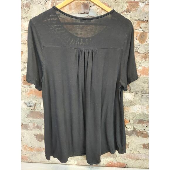 AAMILIFE Womens Top Blouse Size 1X Black Lace Trim V-Neck Short Sleeve Tunic - Picture 3 of 3